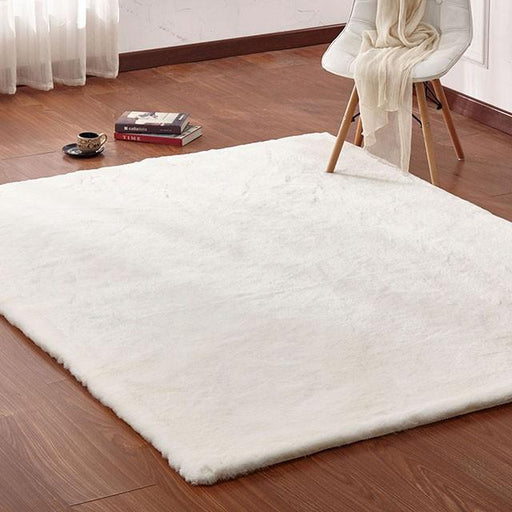 Caparica Off White 5' X 7' Area Rug - The Mattress Center (Fresno,CA)
